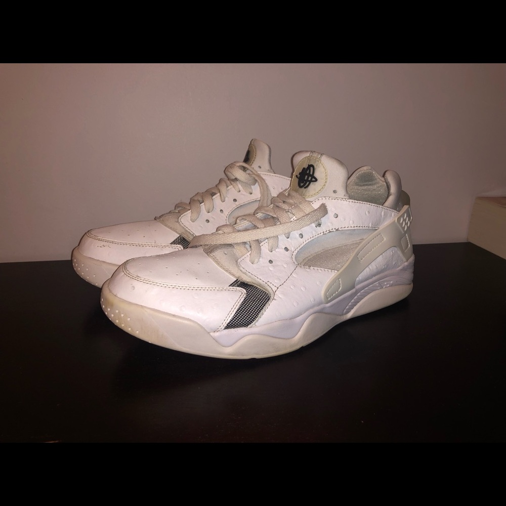 White huarache